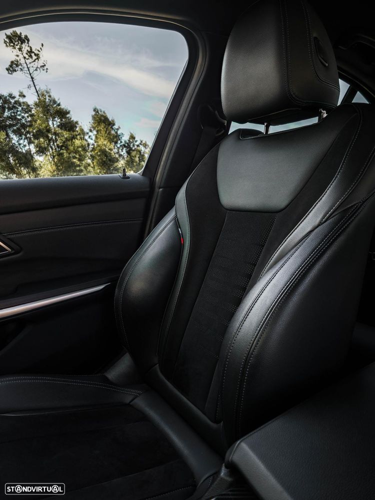 BMW 330 e Pack M Auto - 12