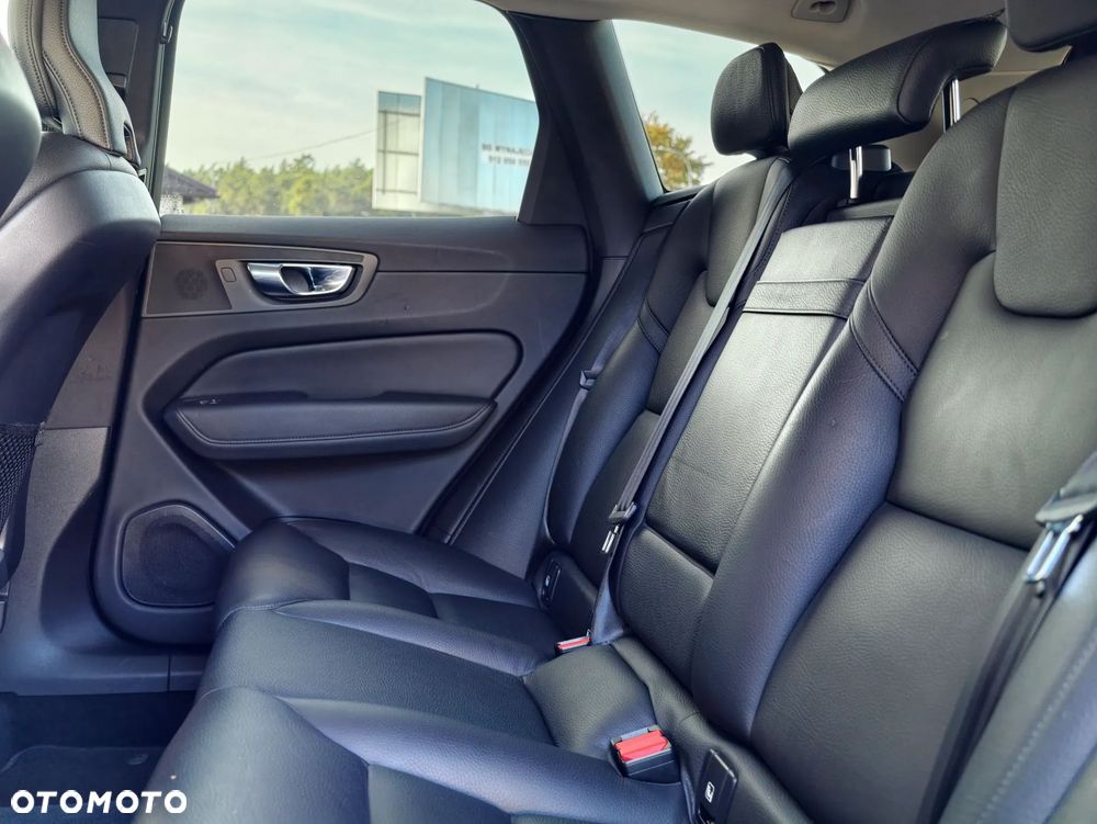 Volvo XC 60 D4 Inscription - 34