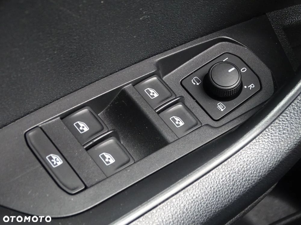Skoda Karoq 2.0 TDI SCR 4x2 Ambition - 32