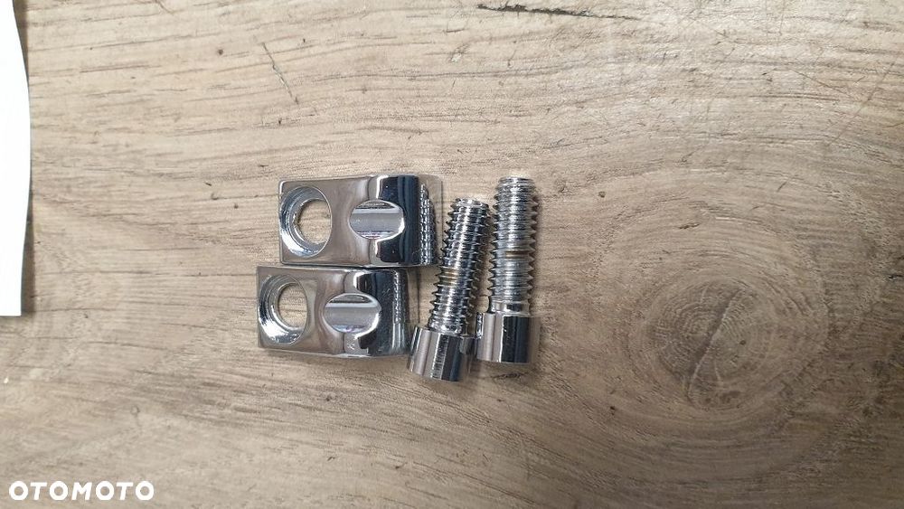 Chromowane uchwyty przewodu hamulcowego Harley Davidson 92006-05 - 5