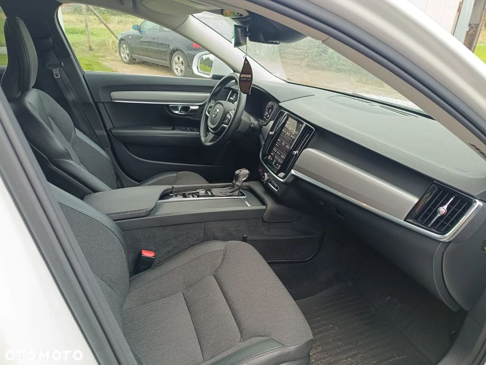 Volvo V90 D4 Geartronic Momentum - 30