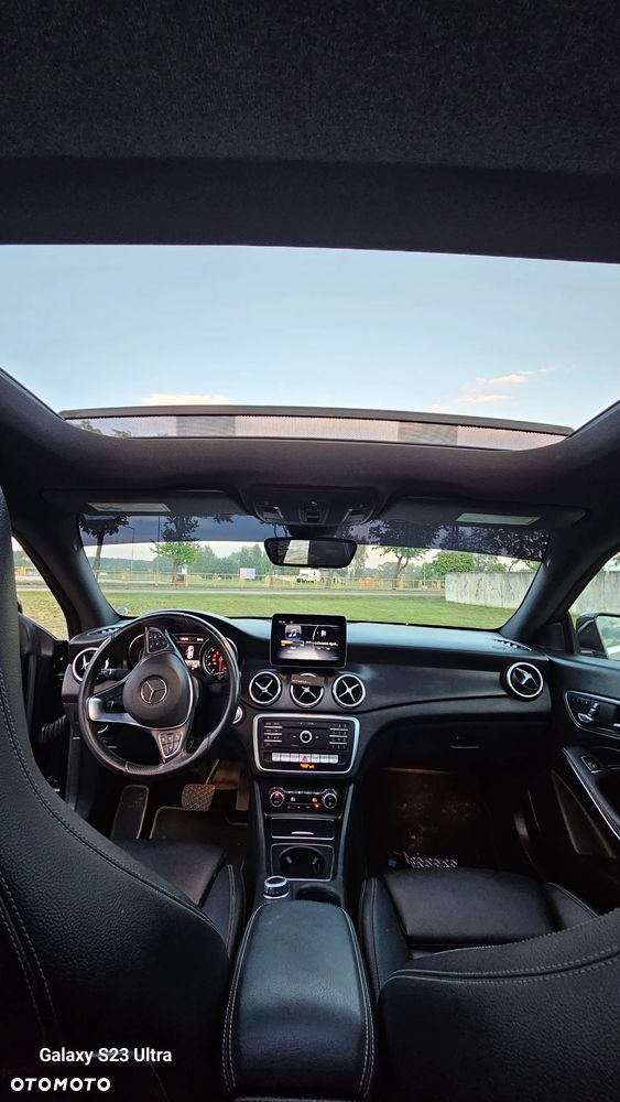 Mercedes-Benz CLA 250 7G-DCT AMG Line - 12