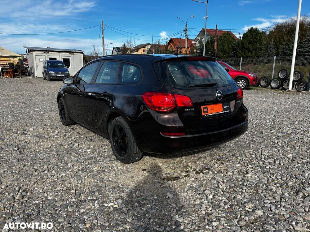 Opel Astra 1.4 EcoFLEX Cosmo - 5