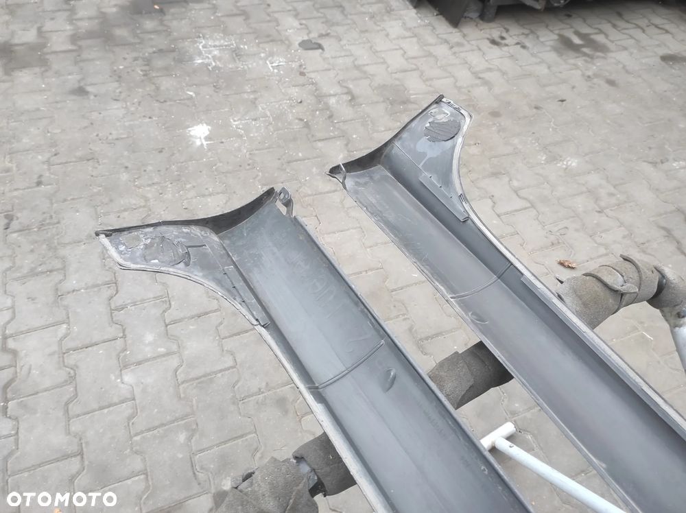 PRÓG PROGI NAKŁADKI LISTWY VW GOLF 5 3 DRZWI 1K3 R32 GTI KOMPLET 1K3853859B 1K3853860B CZARNE WYSYŁKA !!!! - 5