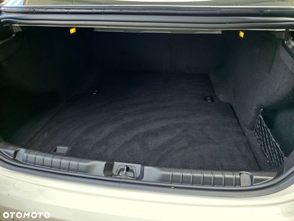 Maserati Ghibli - 16