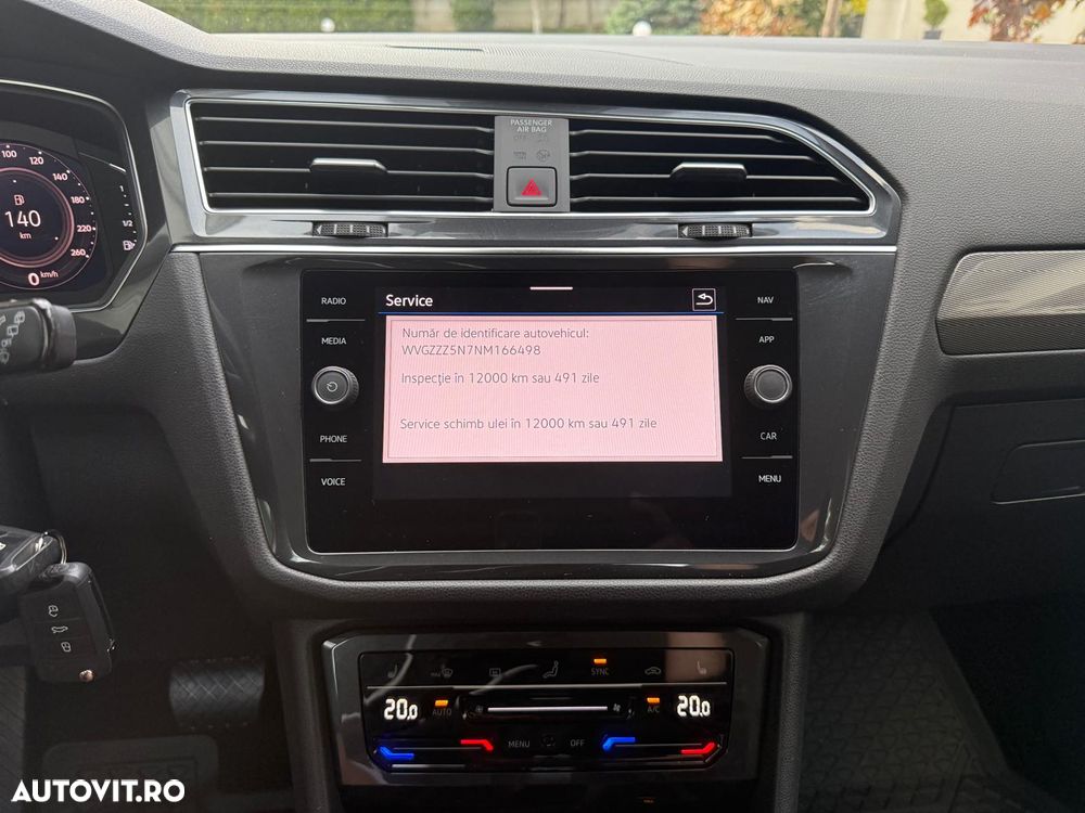 Volkswagen Tiguan - 27