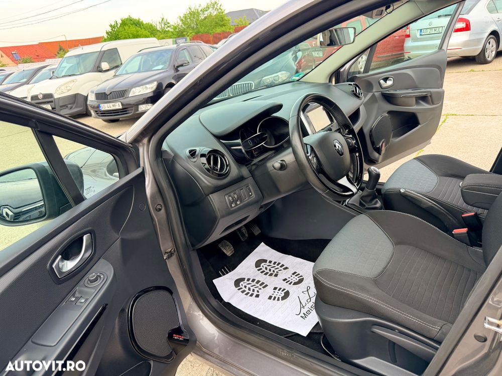 Renault Clio - 15
