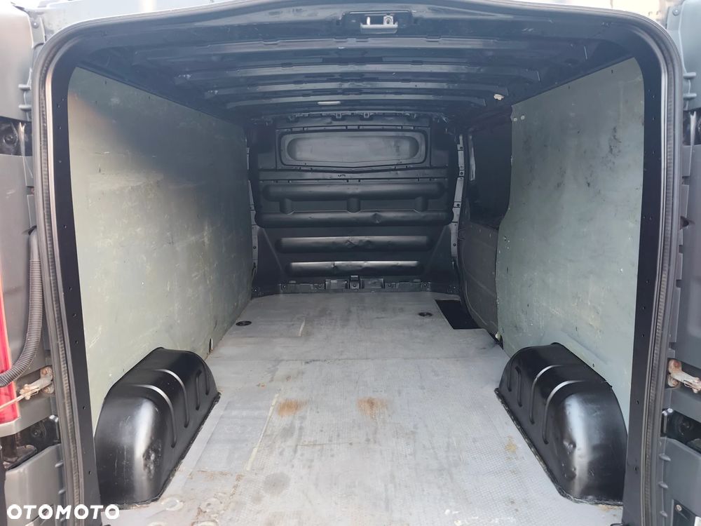 Renault Trafic - 19