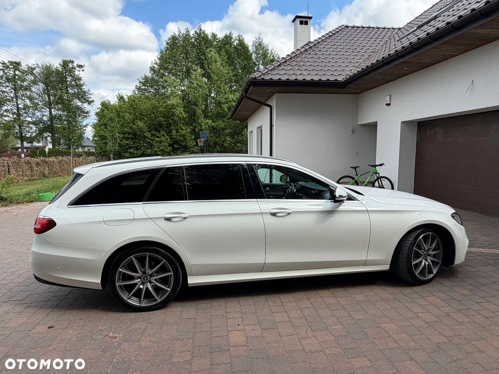 Mercedes-Benz Klasa E 220 d 4-Matic - 2