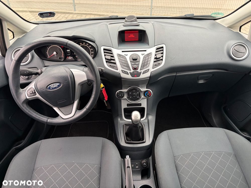 Ford Fiesta 1.25 Champions Edition - 7
