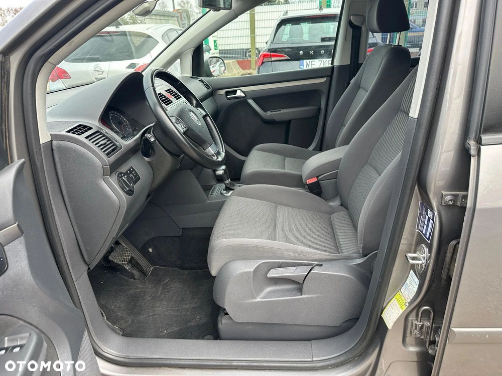 Volkswagen Touran 1.9 TDI Trendline DSG - 19