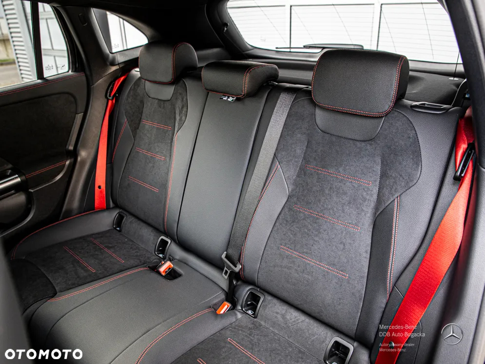 Mercedes-Benz GLA AMG 35 4-Matic - 15