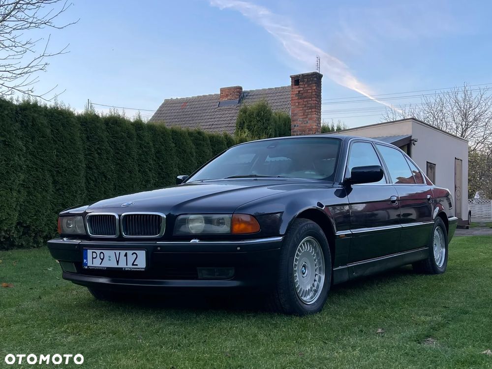 BMW Seria 7 750iL - 2