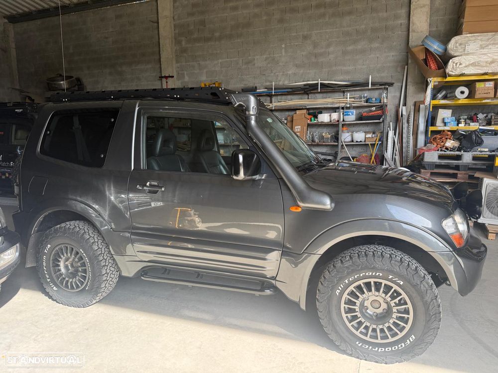 Mitsubishi Pajero 3.2 DI-D GLS - 1