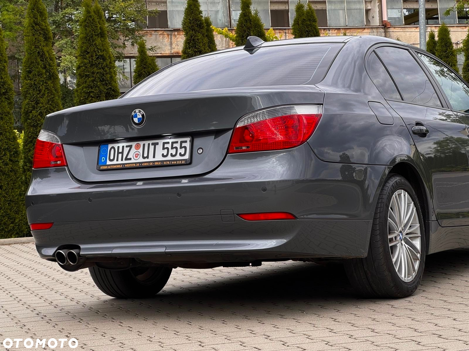 BMW Seria 5 545i - 24