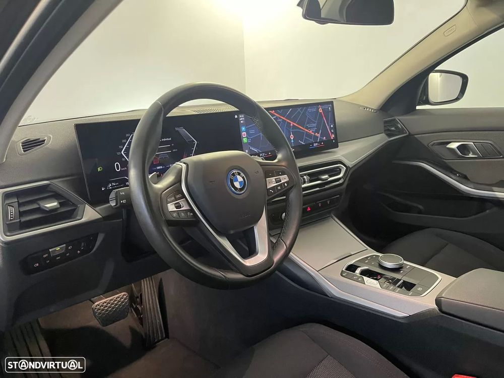 BMW 320 e Auto - 13
