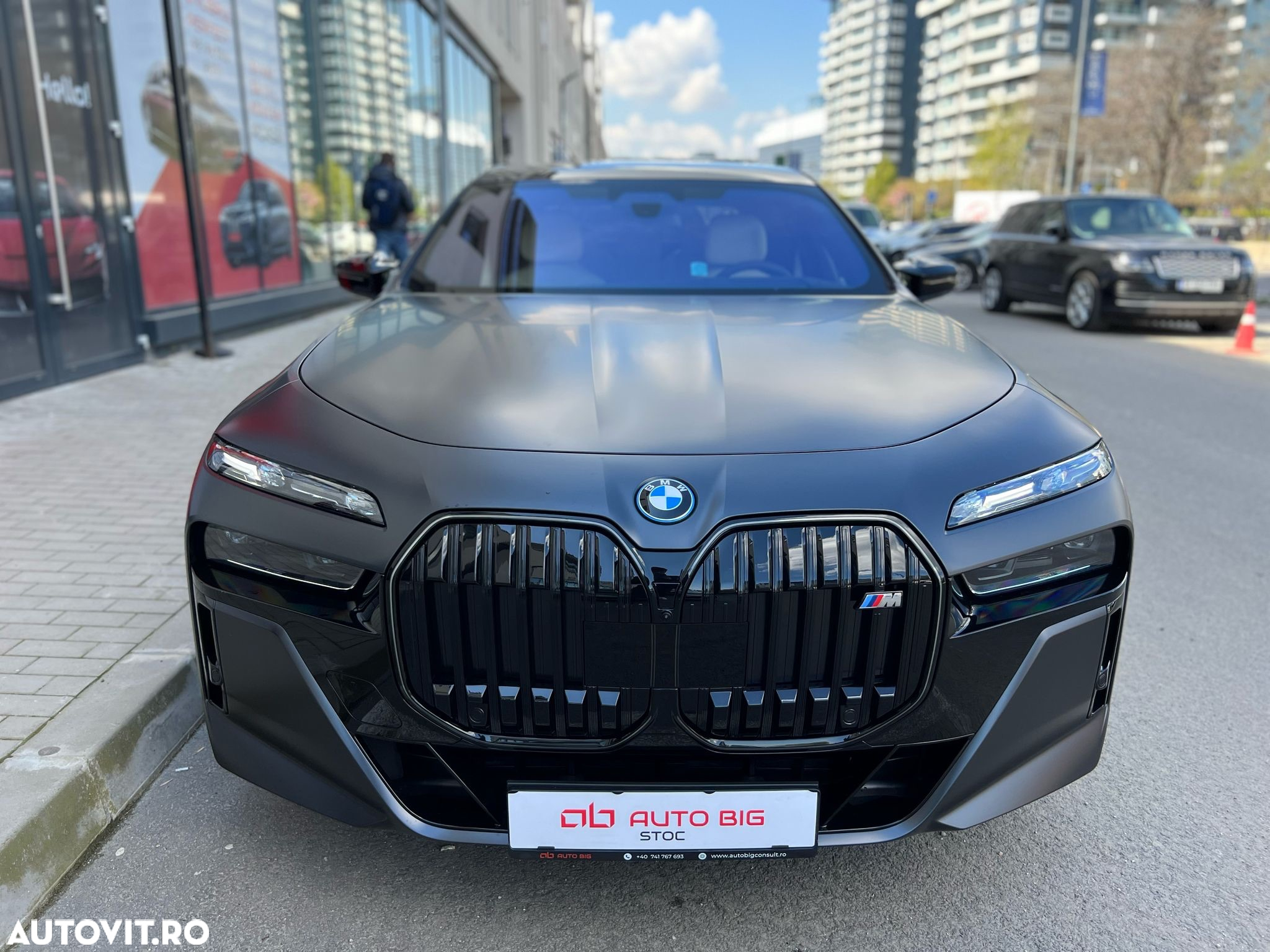 BMW M7 M760e xDrive - 5