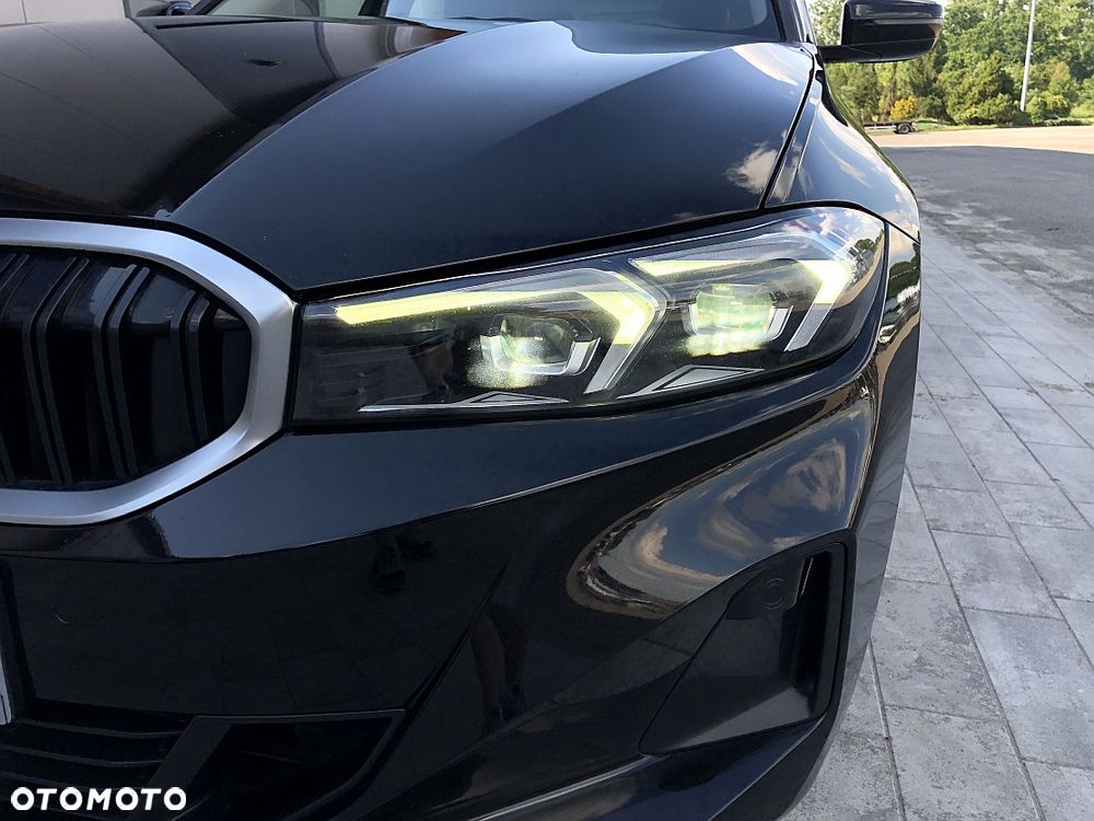 BMW Seria 3 318i Sport Line - 36