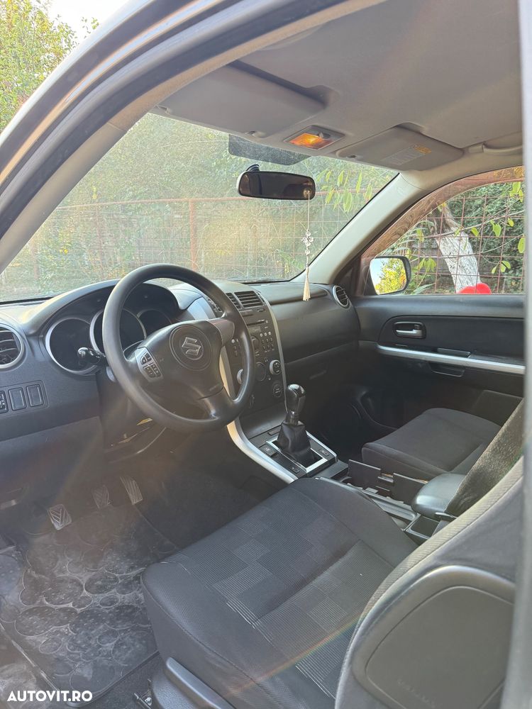 Suzuki Grand Vitara - 6