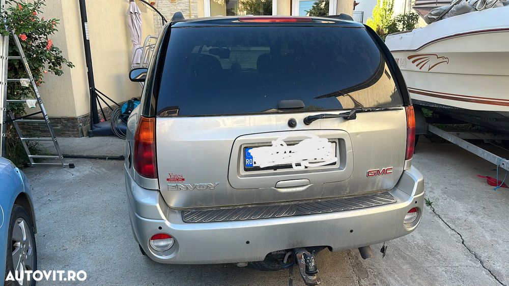 GMC Envoy - 2
