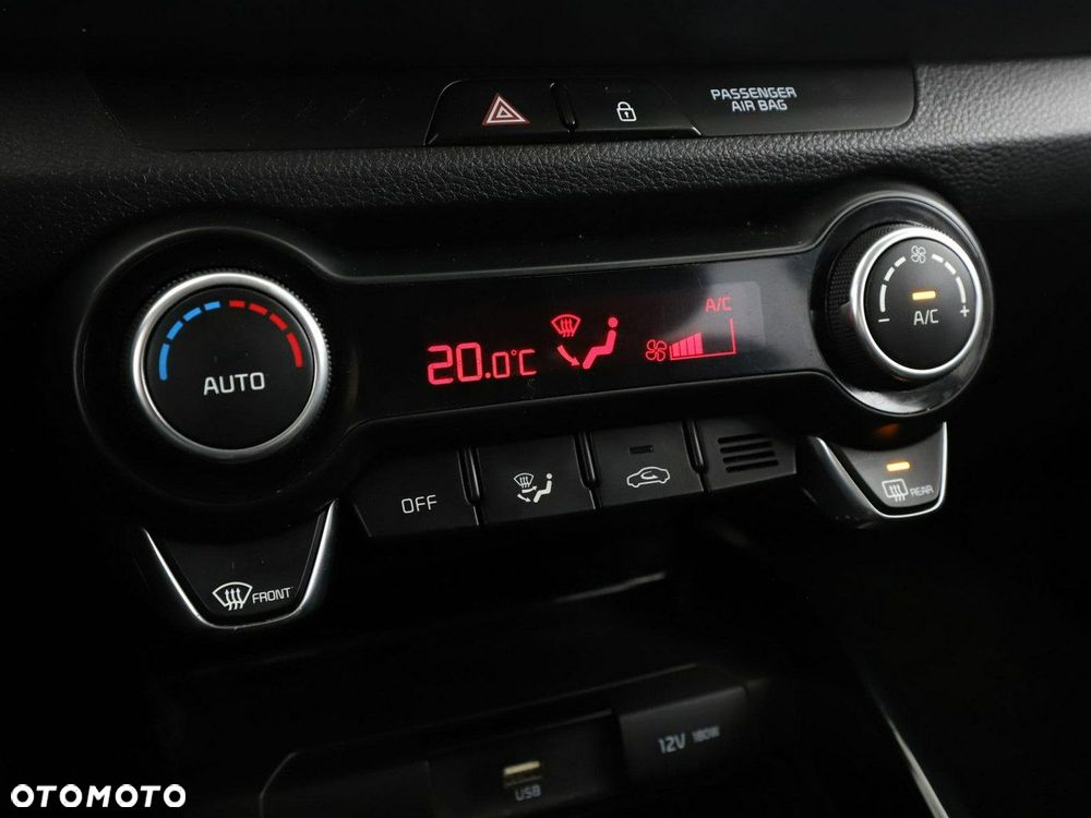 Kia Stonic 1.0 T-GDI OPF Mild Hybrid DCT7 Platinum Edition - 28