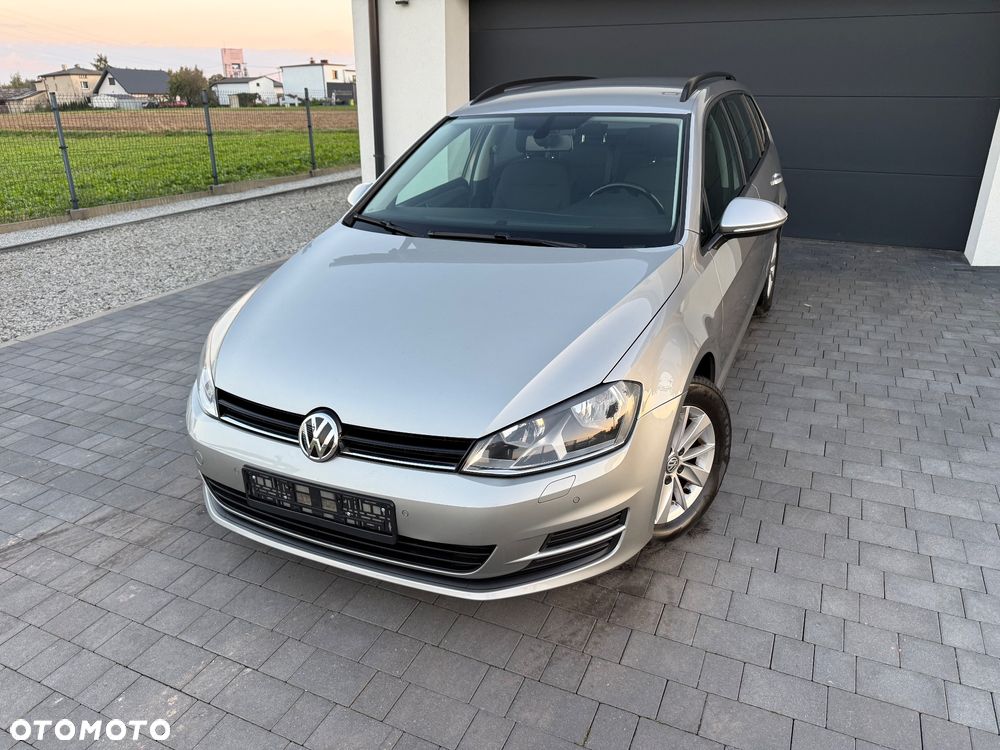Volkswagen Golf - 2