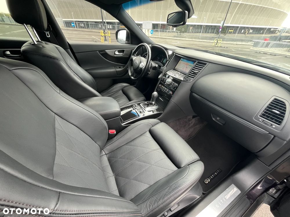 Infiniti QX70 3.0d S - 22