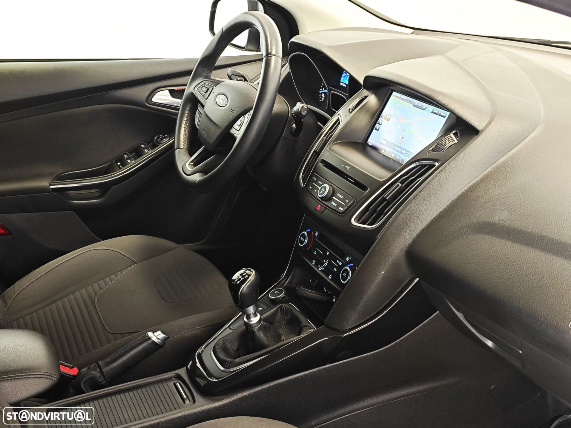 Ford Focus 1.0 SCTi Titanium - 7