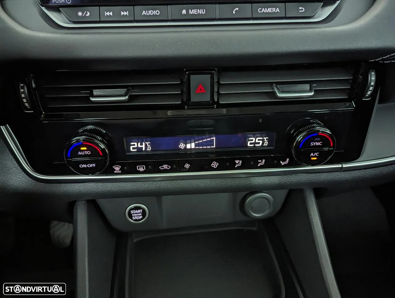 Nissan Qashqai 1.3 DIG-T N-Connecta - 32