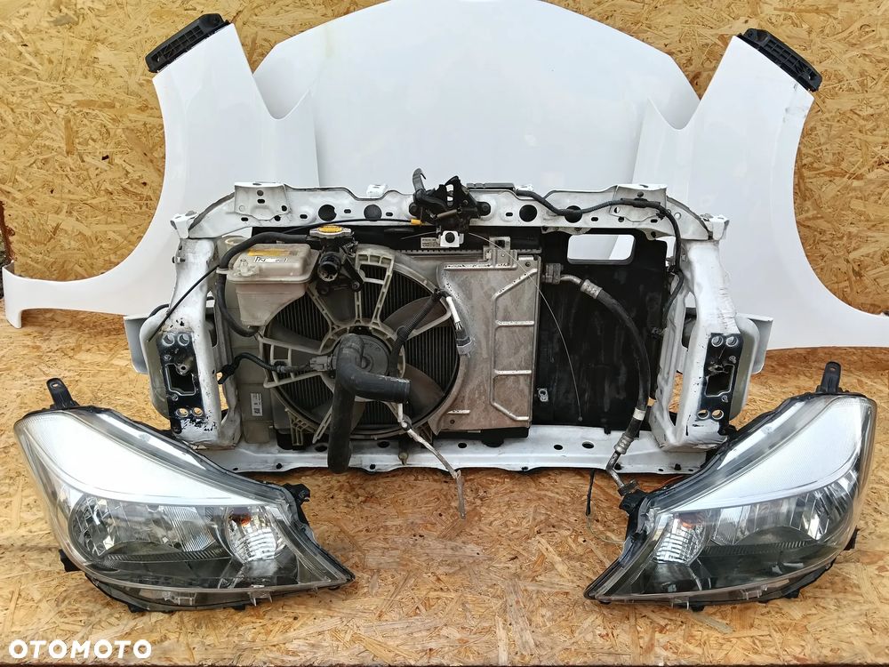 Toyota Yaris III 1.0 Maska Błotniki Lampy Pas Przedni Chłodnice - 2
