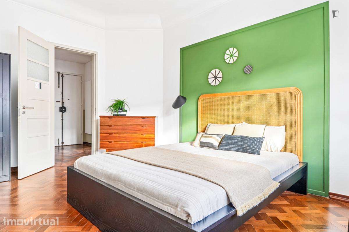 Quarto - localizado em Marquês de Pombal Lisbon - Grande imagem: 5/30