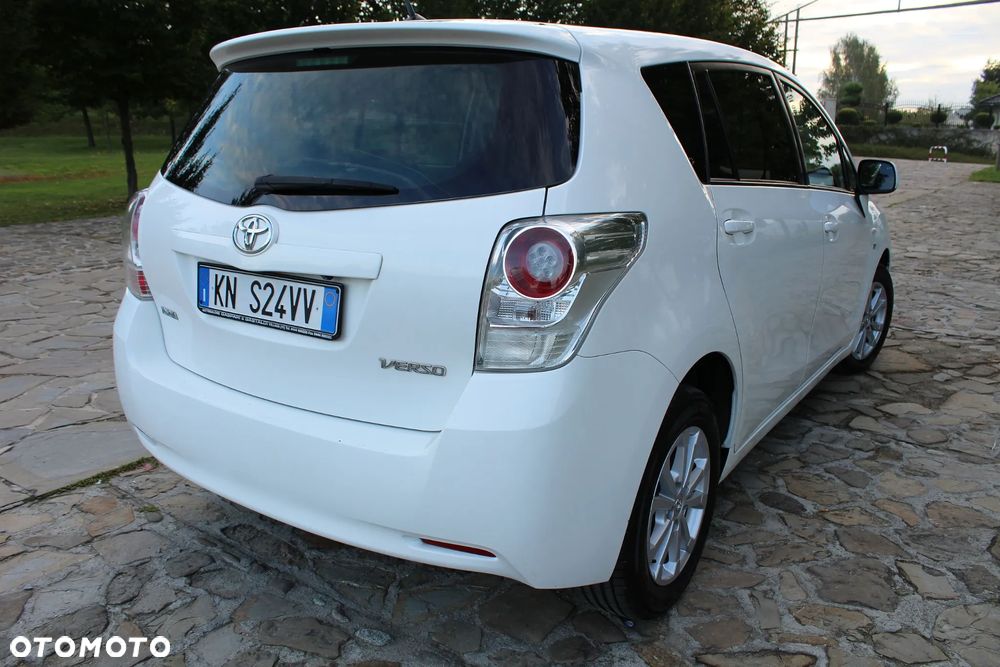 Toyota Verso 2.0 D-4D Edition - 4
