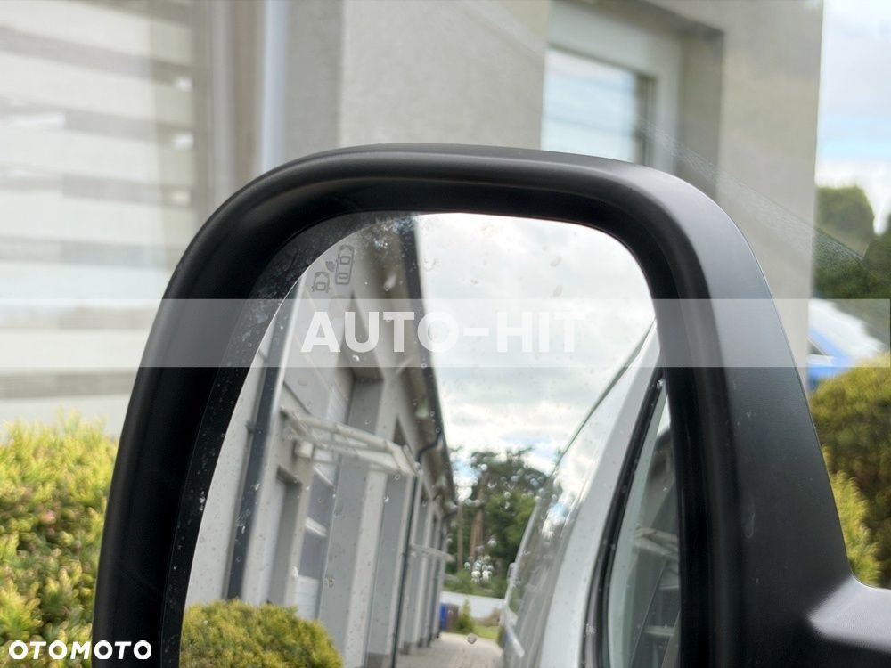 Opel Vivaro - 24