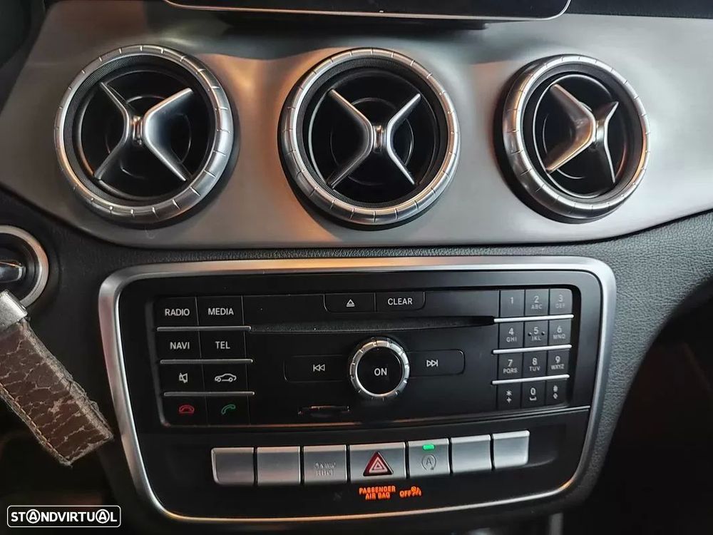 Mercedes-Benz CLA 200 d Shooting Brake AMG Line Aut. - 26