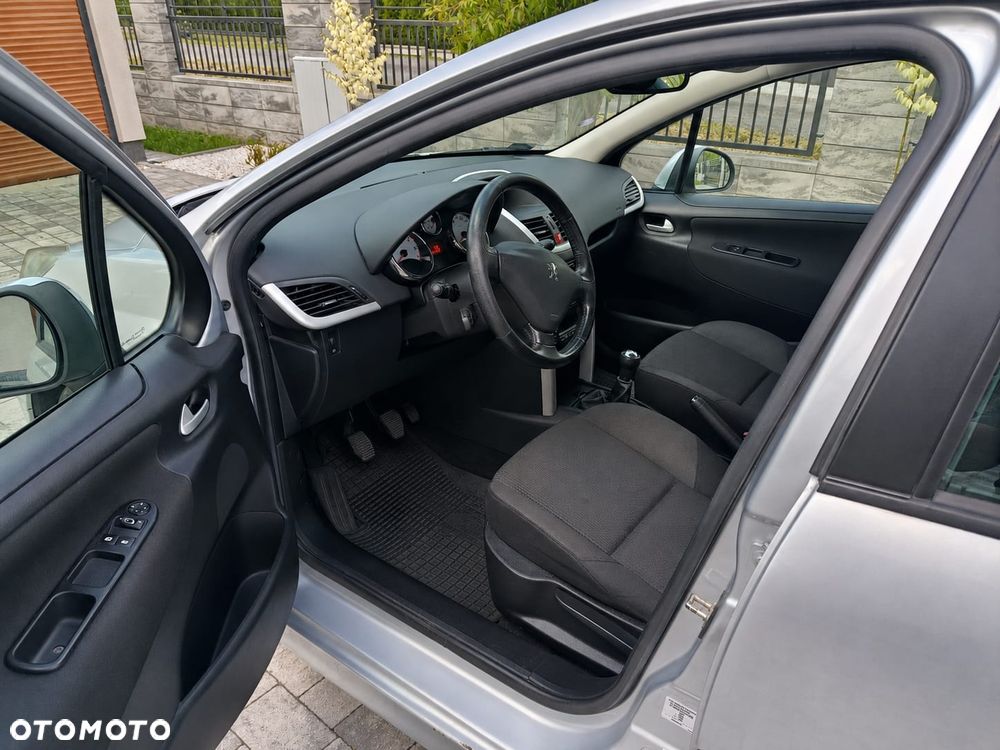 Peugeot 207 95 VTi Urban Move - 9