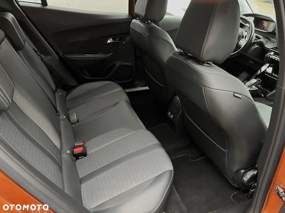 Peugeot 2008 1.5 BlueHDi Allure S&S EAT8 - 22