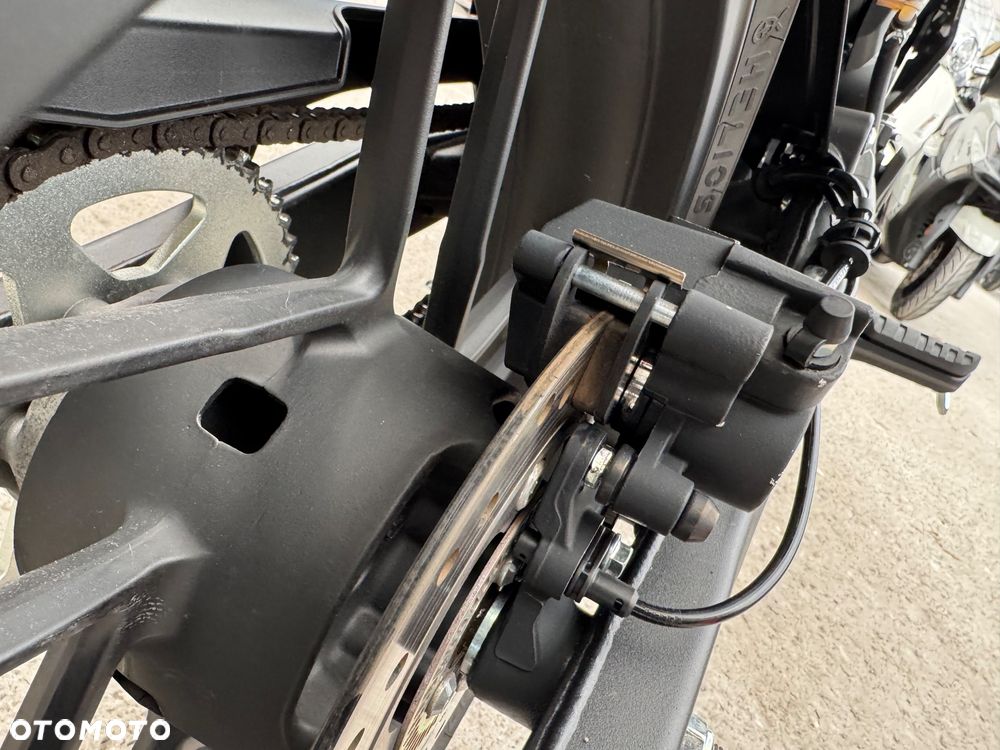 VOGE R125 - 9