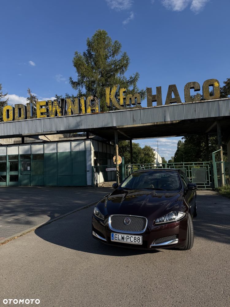 Jaguar XF - 32