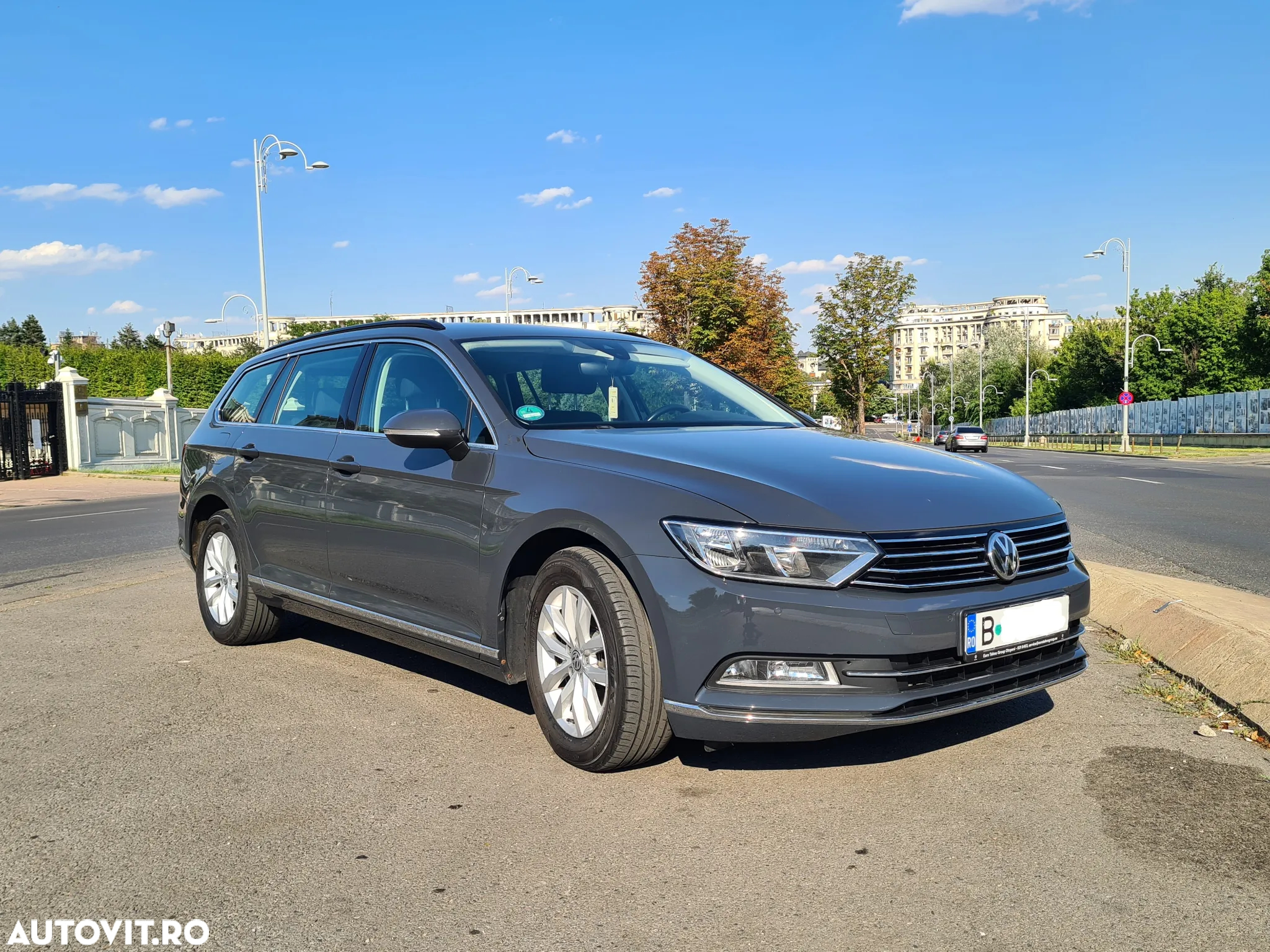 Volkswagen Passat Variant 2.0 TDI DSG Comfortline - 2
