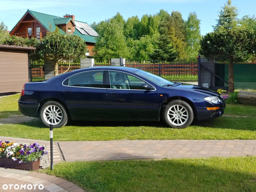 Chrysler 300M - 5