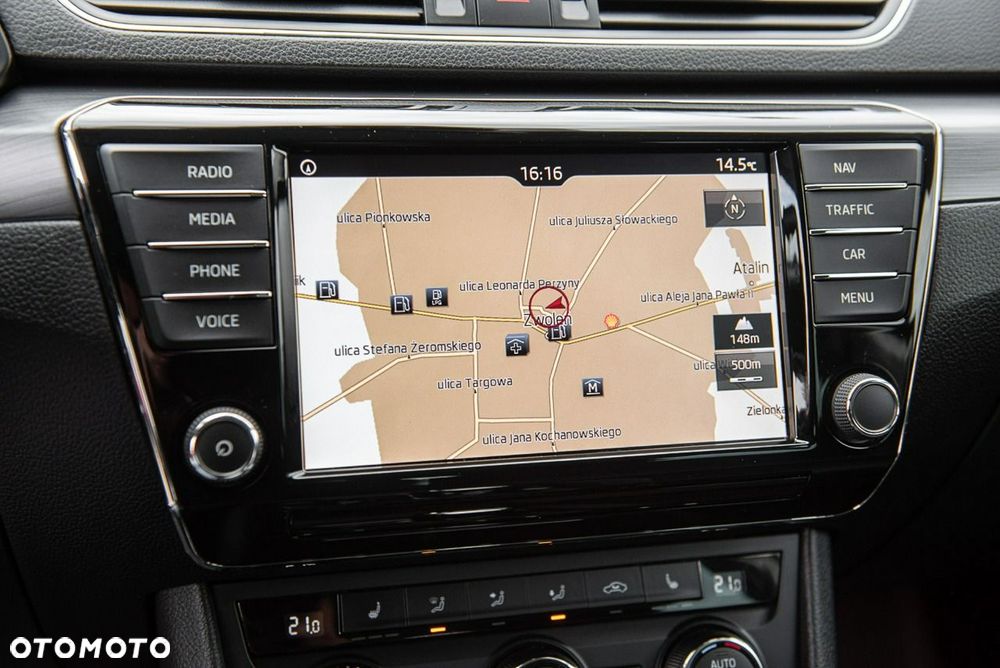Skoda Superb 2.0 TDI DSG Premium Edition - 20