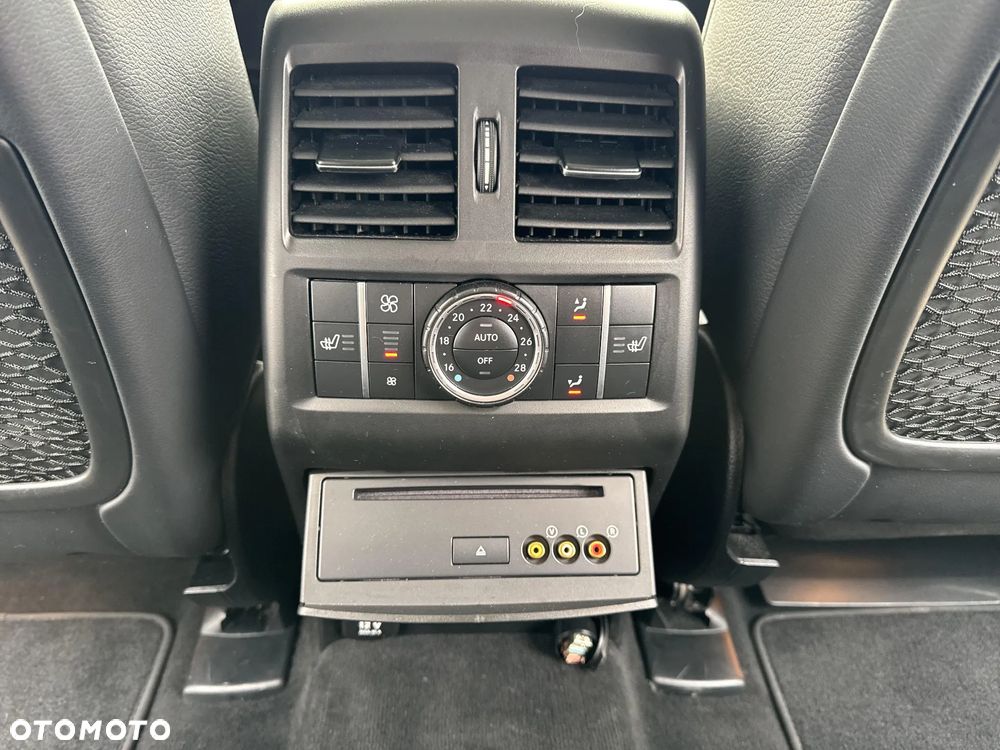 Mercedes-Benz ML 63 AMG 4Matic AMG SPEEDSHIFT 7G-TRONIC - 26