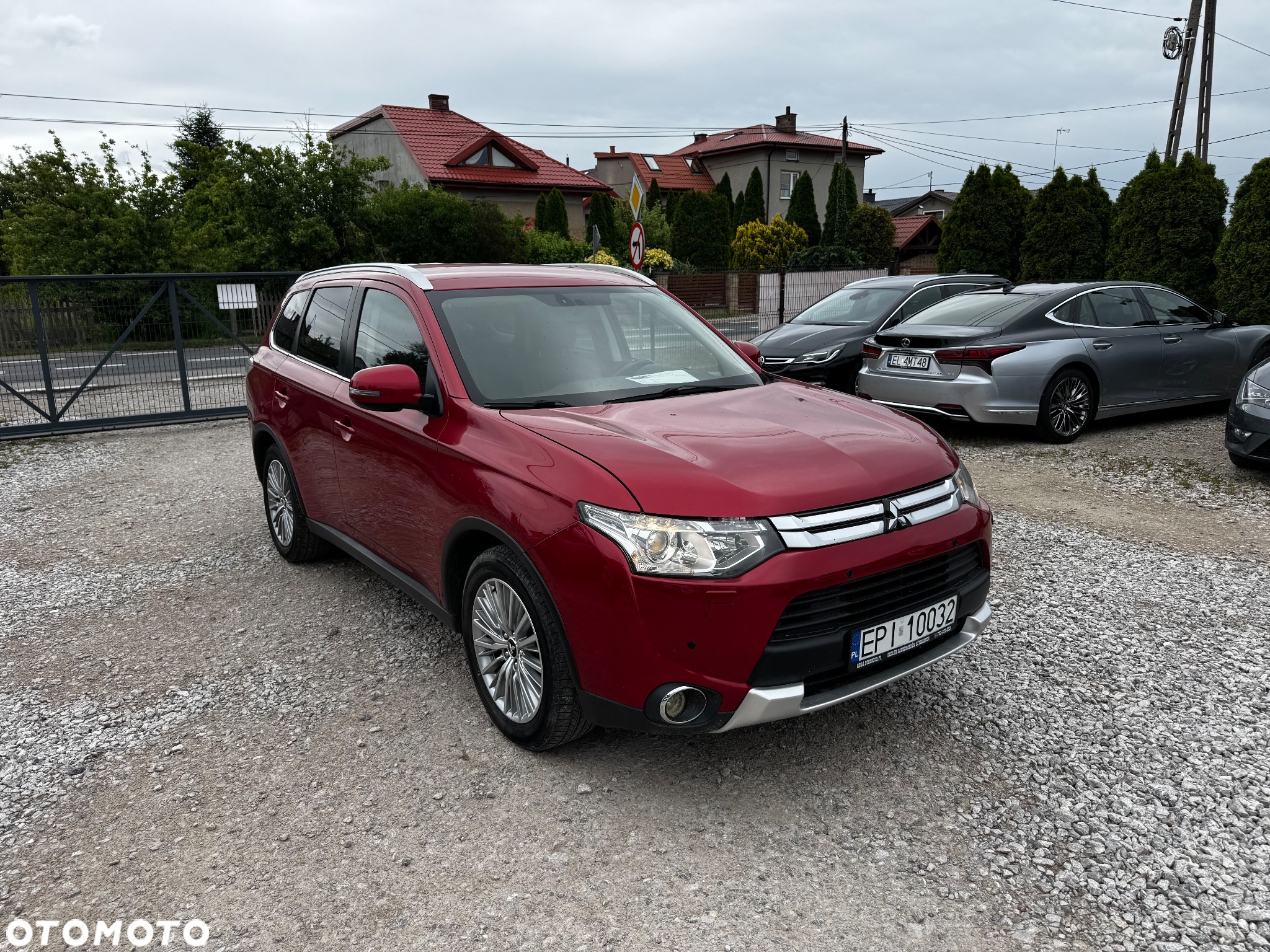 Mitsubishi Outlander 2.0 Instyle + 4WD CVT - 3