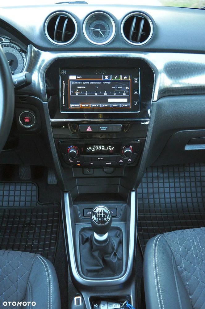 Suzuki Vitara 1.4 Boosterjet Elegance 2WD - 20