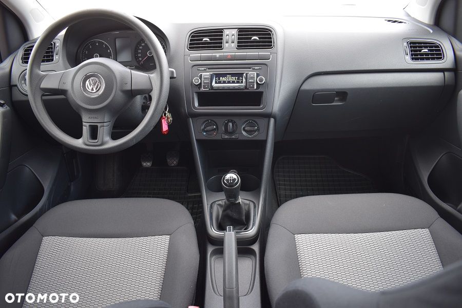 Volkswagen Polo - 6