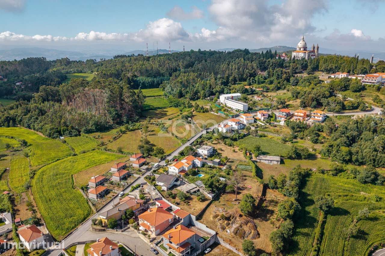 Moradia T4 Térrea Individual com terreno, em Espinho, Braga - Grande imagem: 2/43