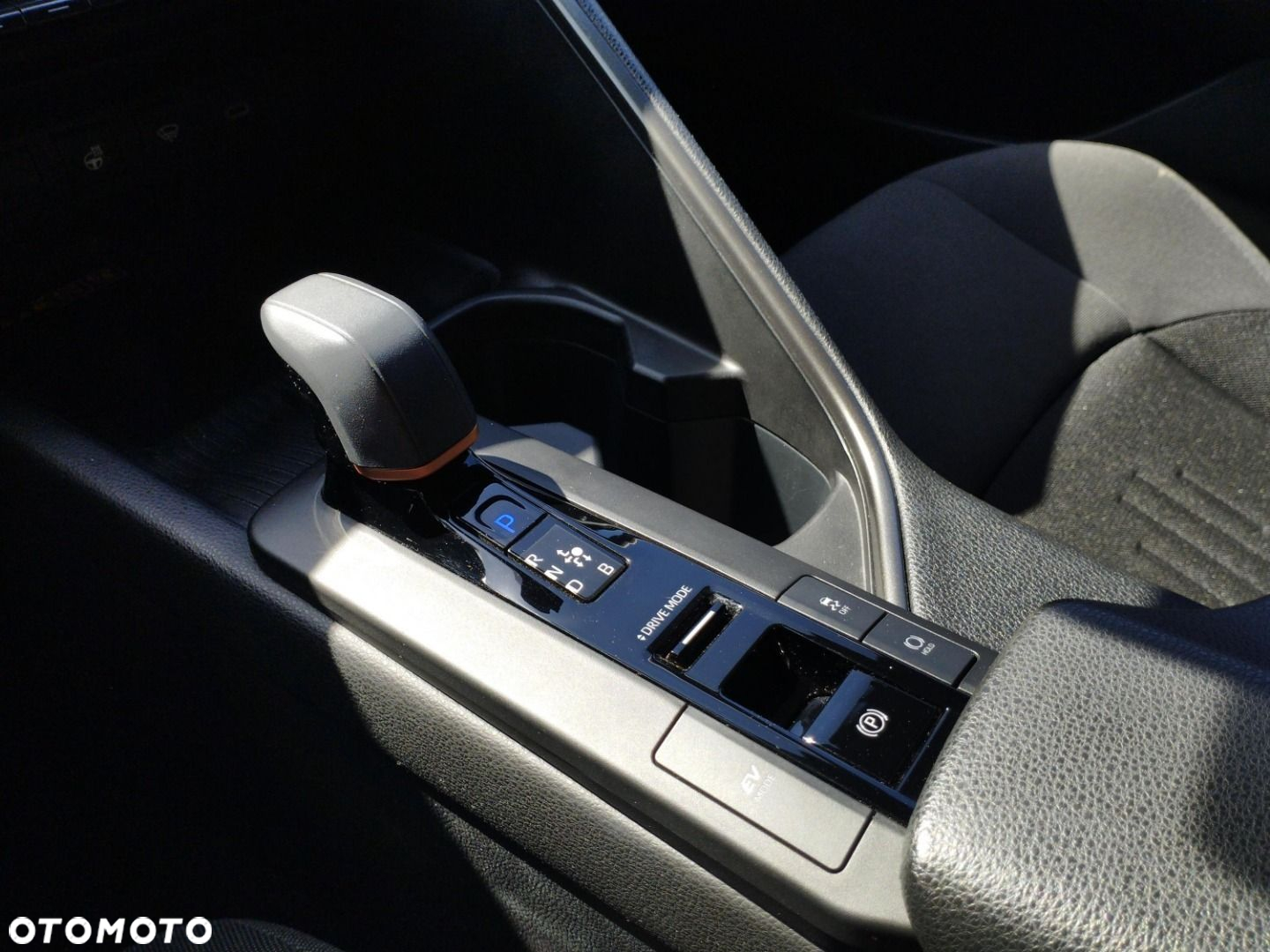 Toyota C-HR - 18