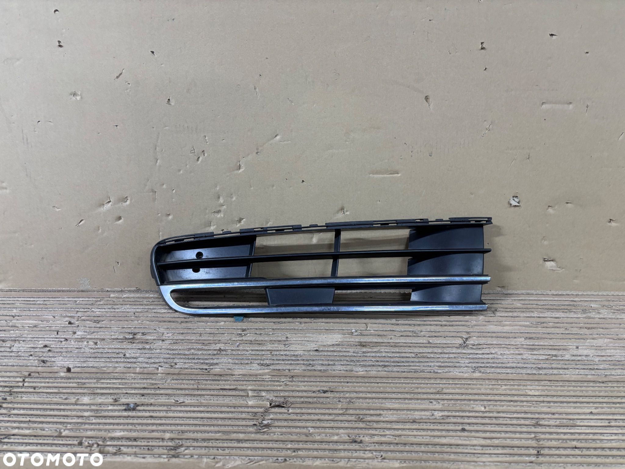 Volkswagen Phaeton Kratka dolna zderzaka przedniego 3D0853665K - 1