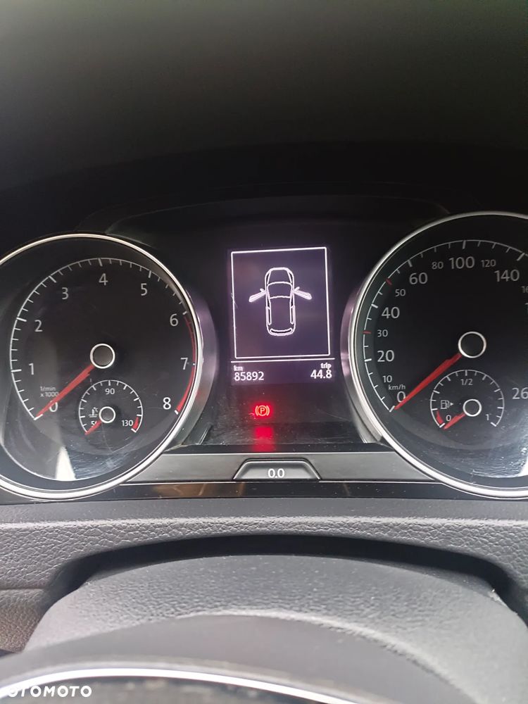 Volkswagen Golf - 12