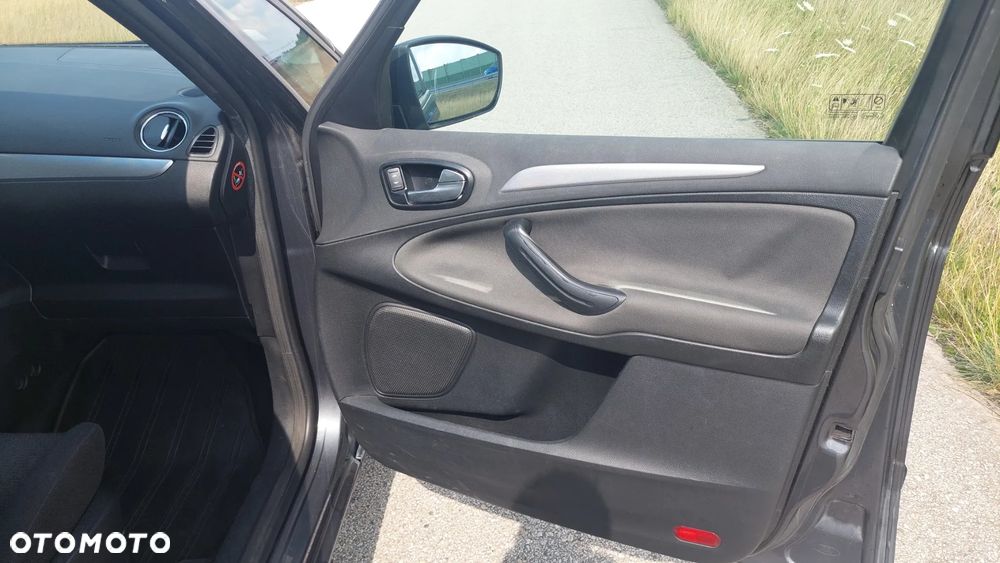 Ford S-Max 2.0 Titanium - 12